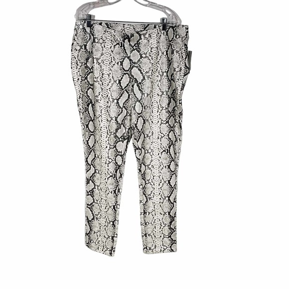 12 Thompson Plus size 1X Python Print Stretchy Pleather Pants - Picture 1 of 6